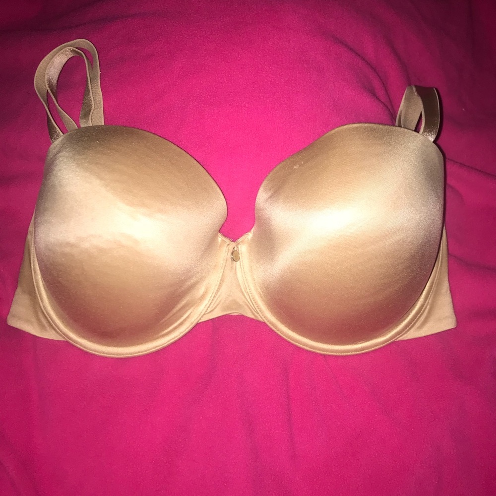 Victoria’s Secret lined strapless bra